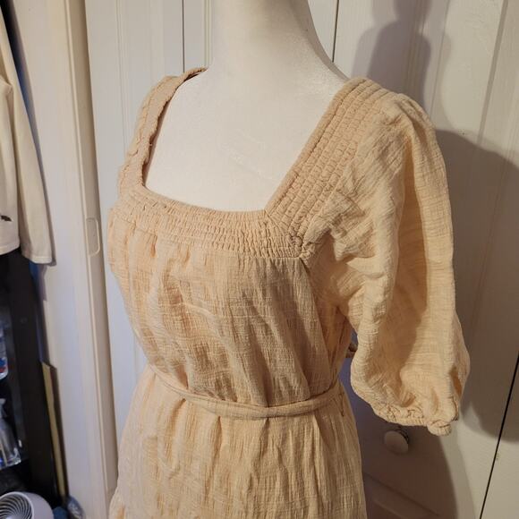 Evereve Carley Textured Tiered Square Neck Tie Waist Midi Dress Cream Womens S - Picture 4 of 9